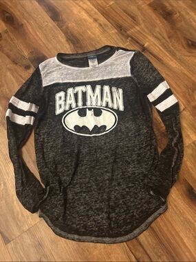 Batman Women’s Long Sleeve Burn Out Graphic Tee - Black & White